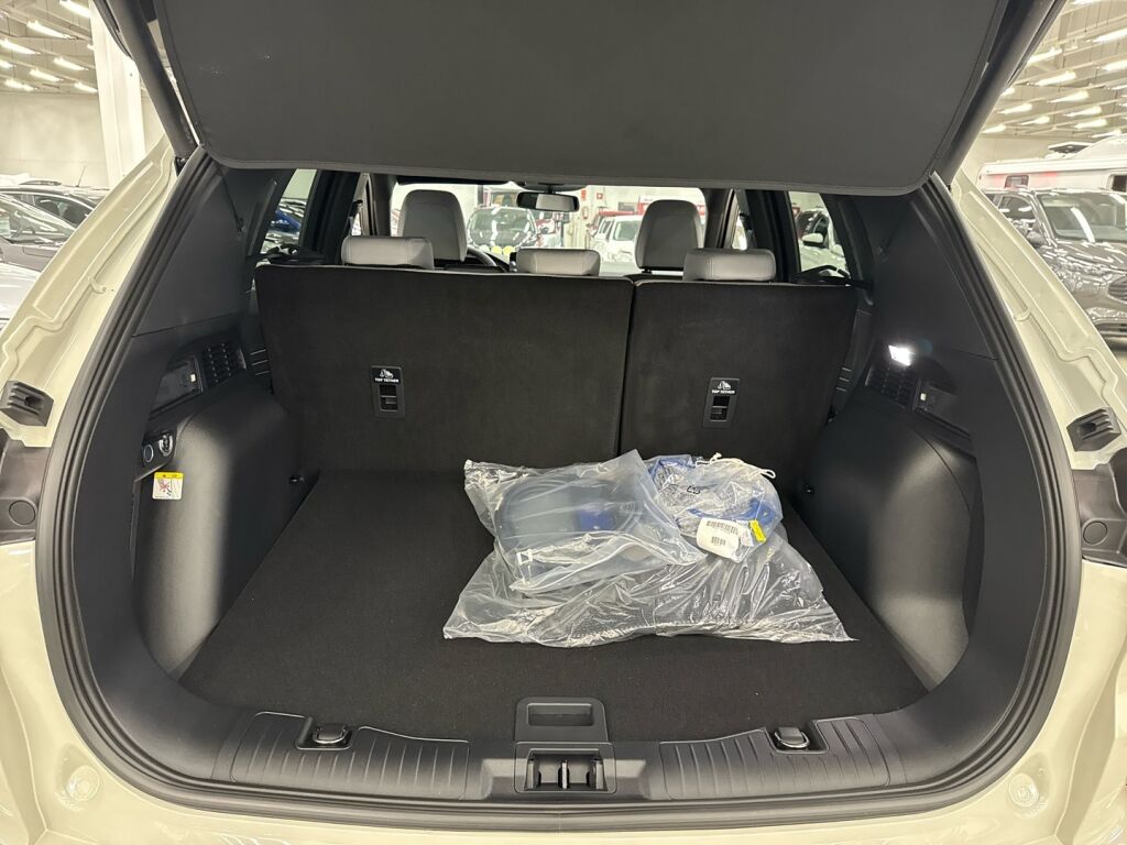 Ford Kuga 2026 Valkoinen