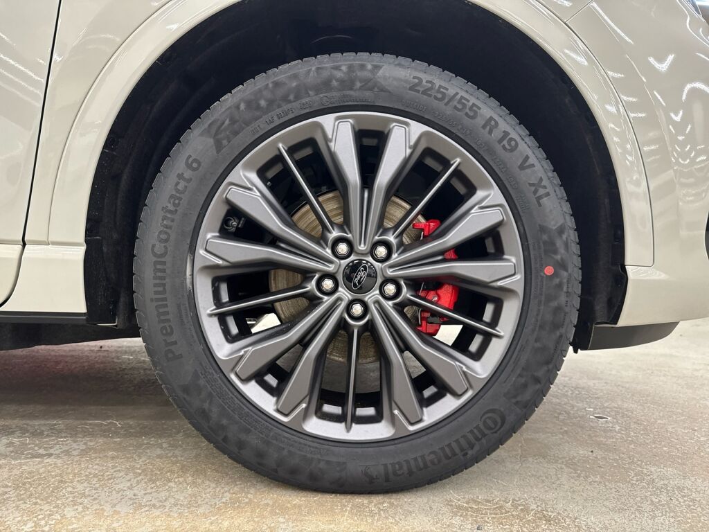 Ford Kuga 2026 Valkoinen