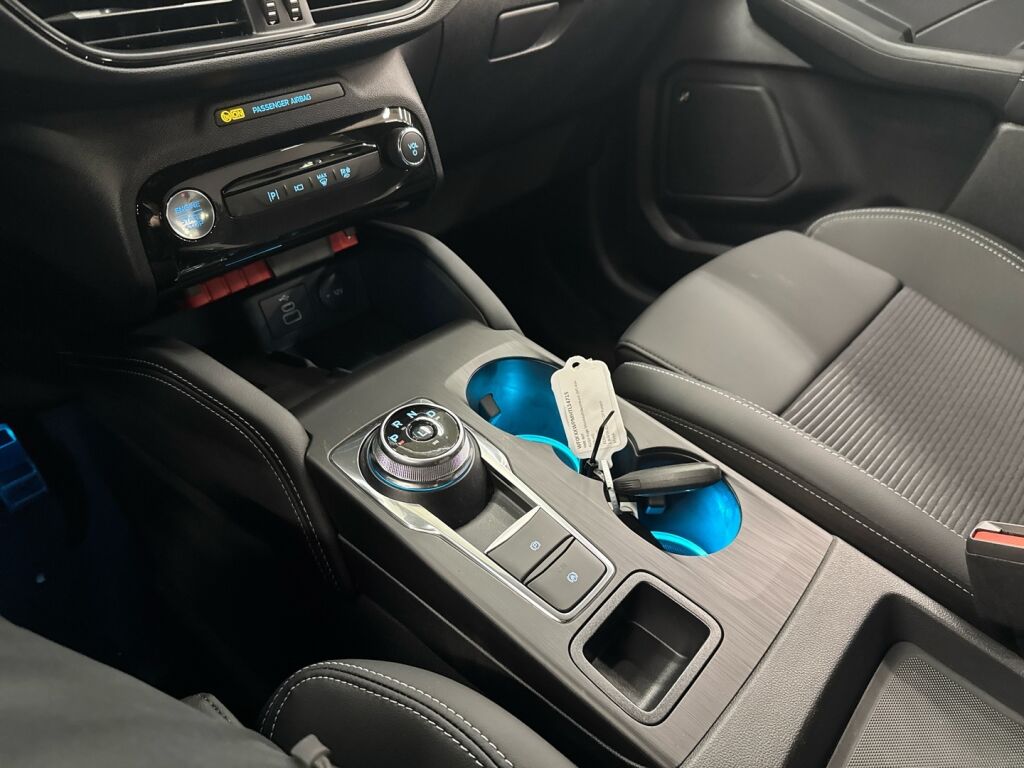 Ford Kuga 2026 Valkoinen