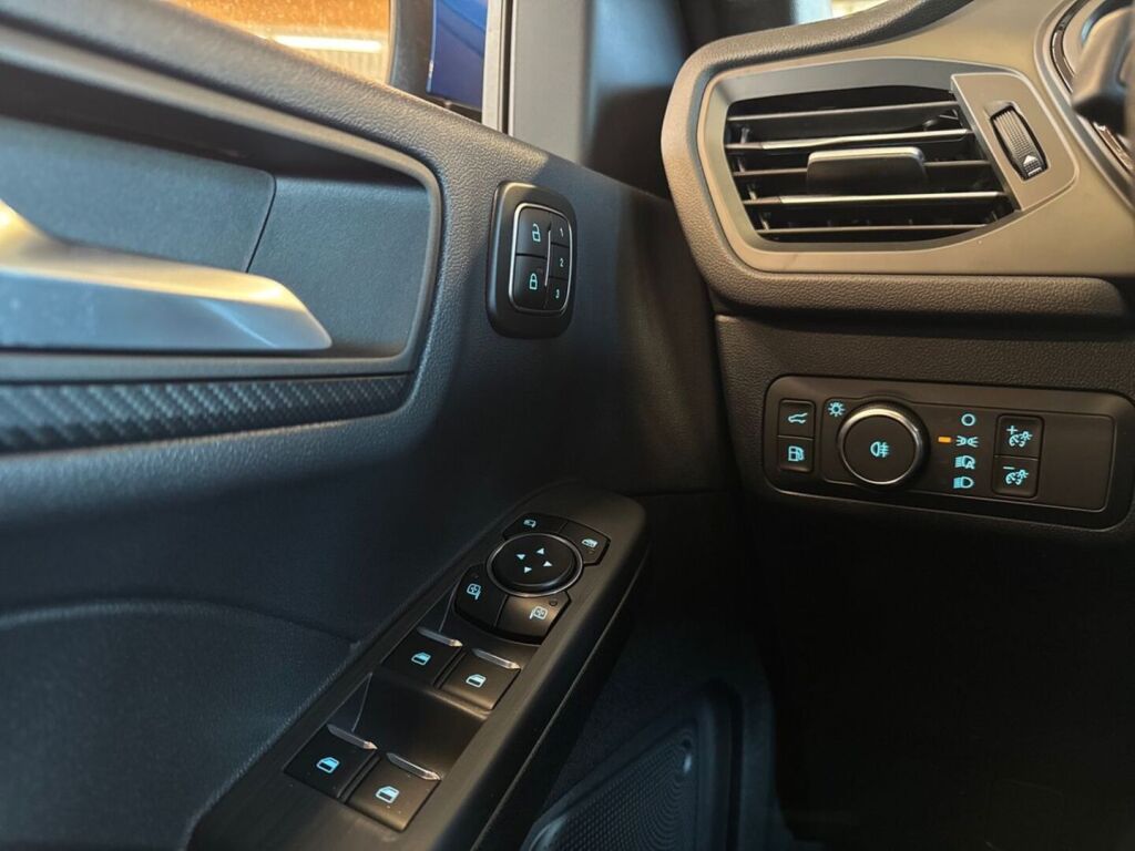 Ford Kuga 2026 Desert Island Blue