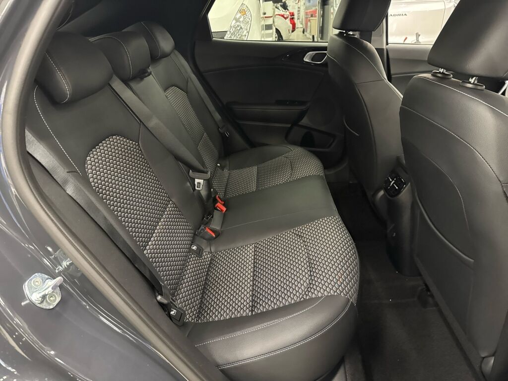 Kia XCeed 2026 Harmaa