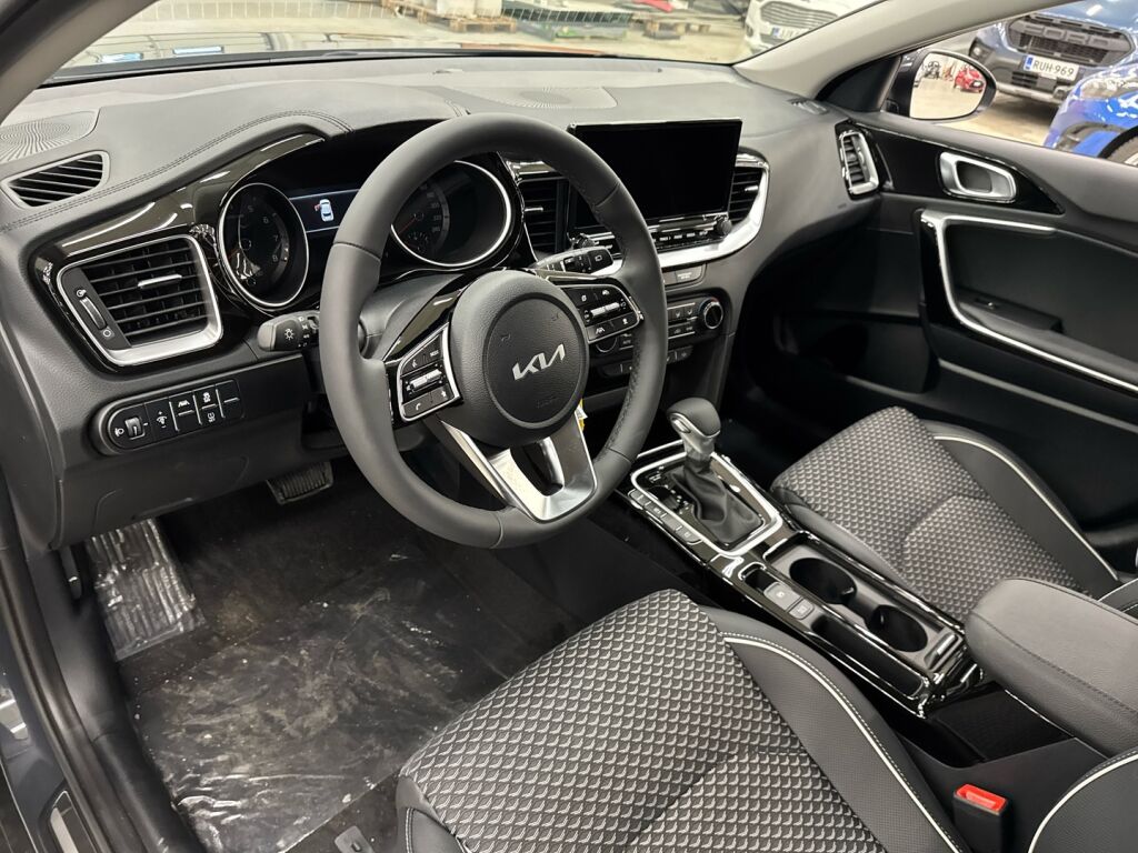 Kia XCeed 2026 Harmaa
