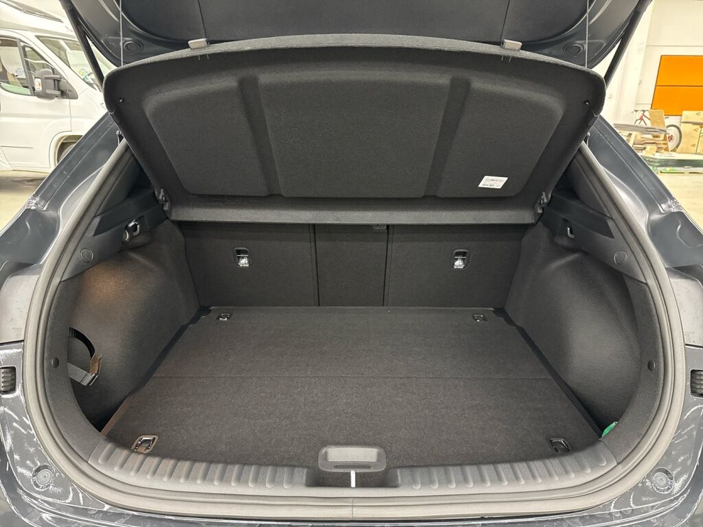 Kia XCeed 2026 Harmaa