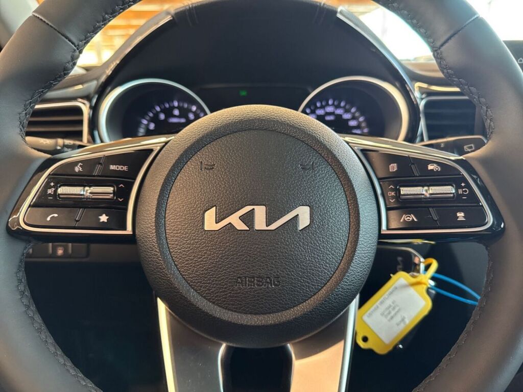 Kia XCeed 2026 Valkoinen