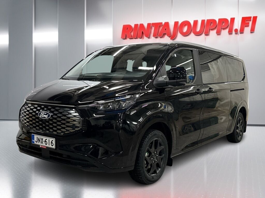 Ford Tourneo Custom 2026 Musta