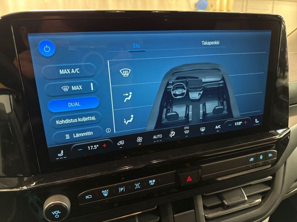 Ford Tourneo Custom 2026 Musta