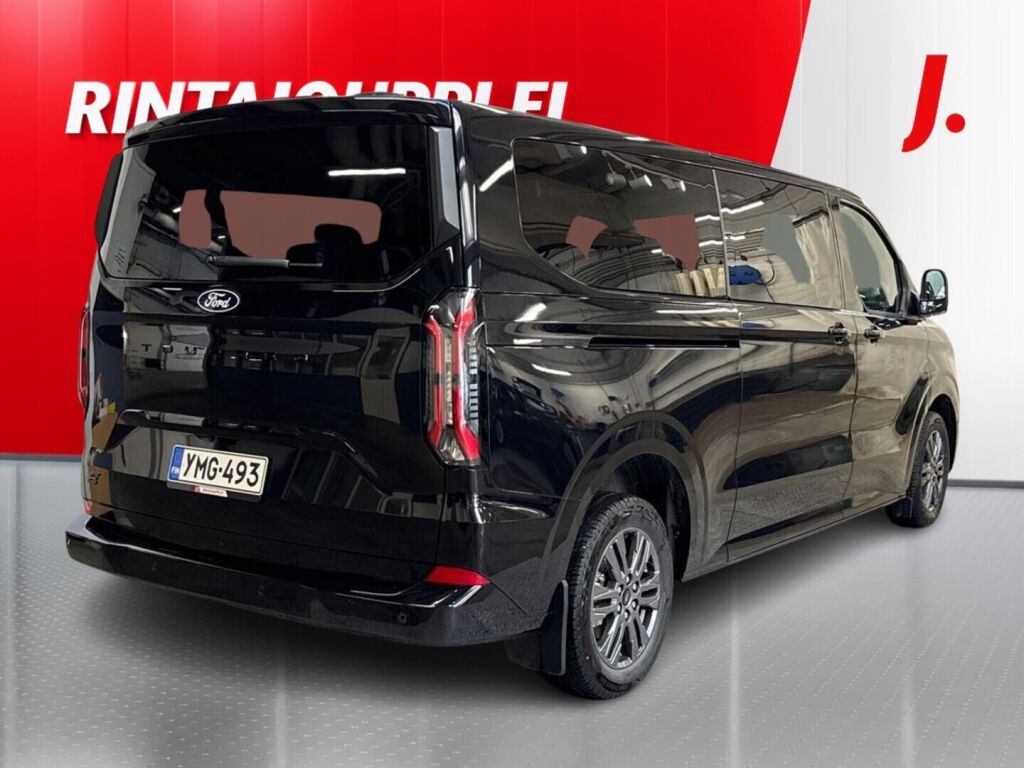 Ford Tourneo Custom 2026 Musta