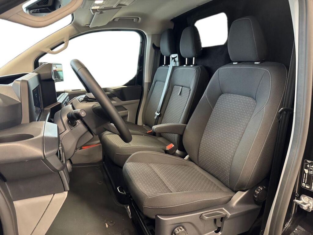 Ford Transit Custom 2026 Agate Black