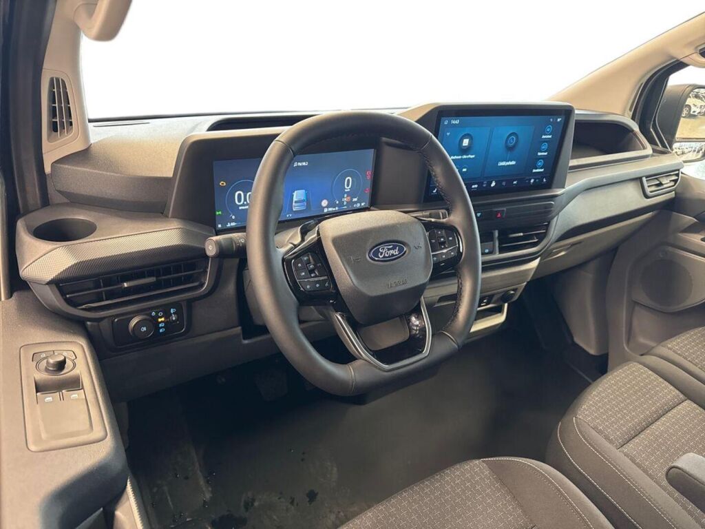 Ford Transit Custom 2026 Agate Black