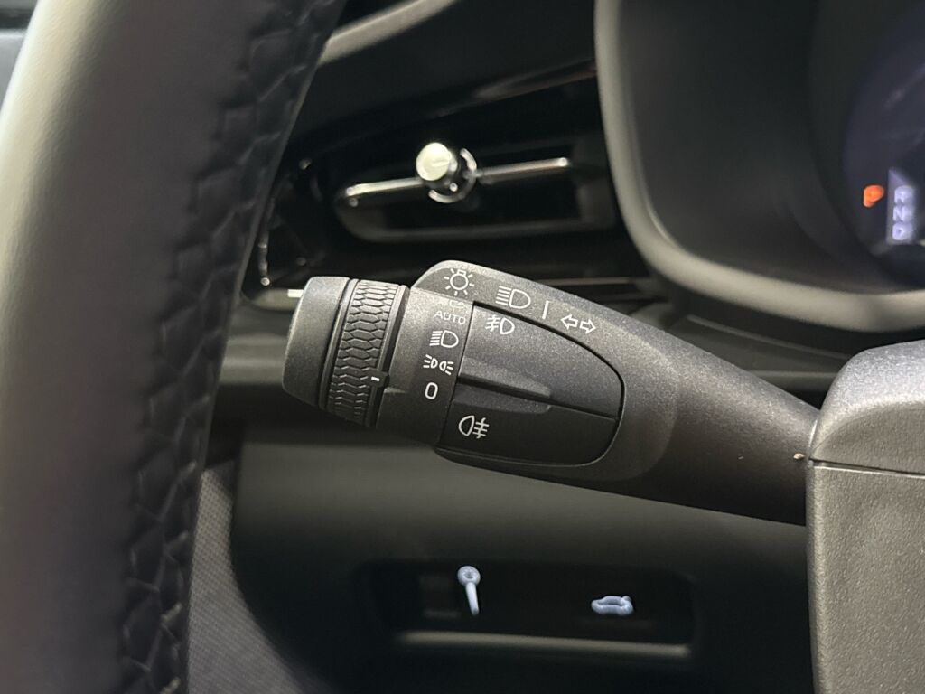 Polestar 2 2021 Thunder