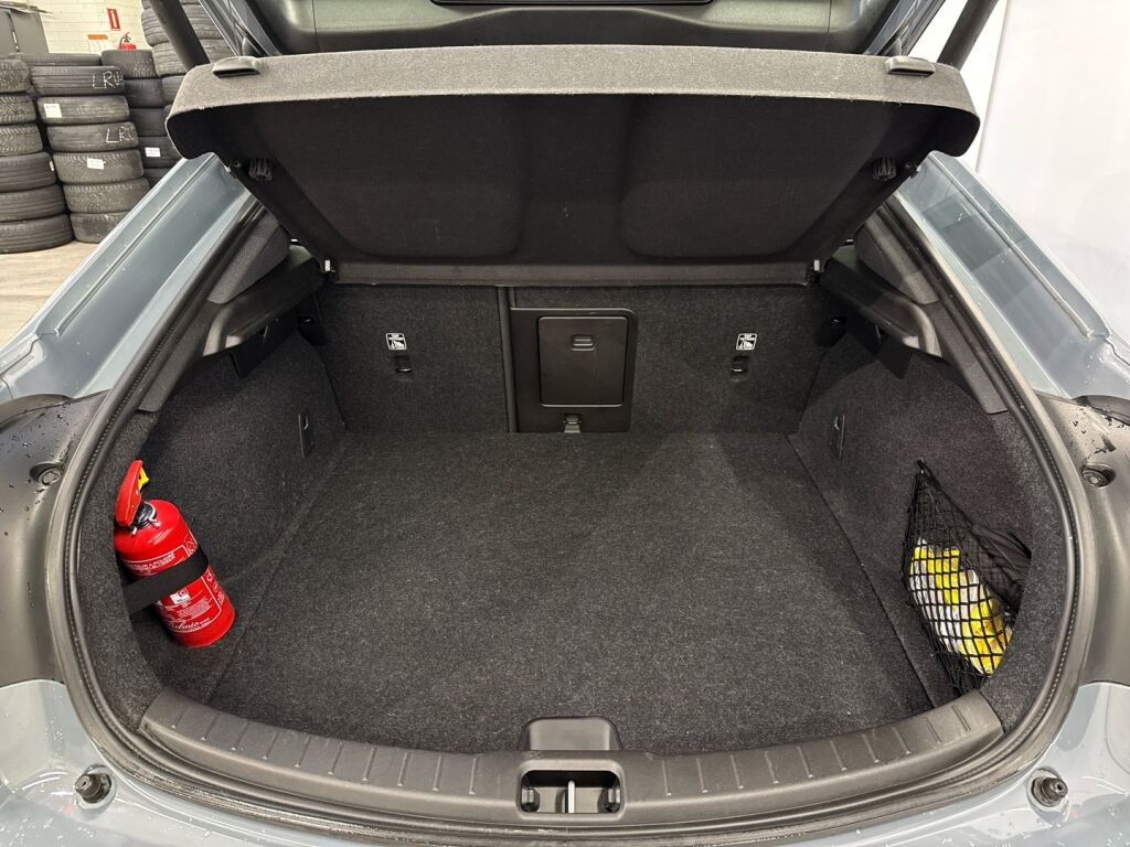 Polestar 2 2021 Thunder