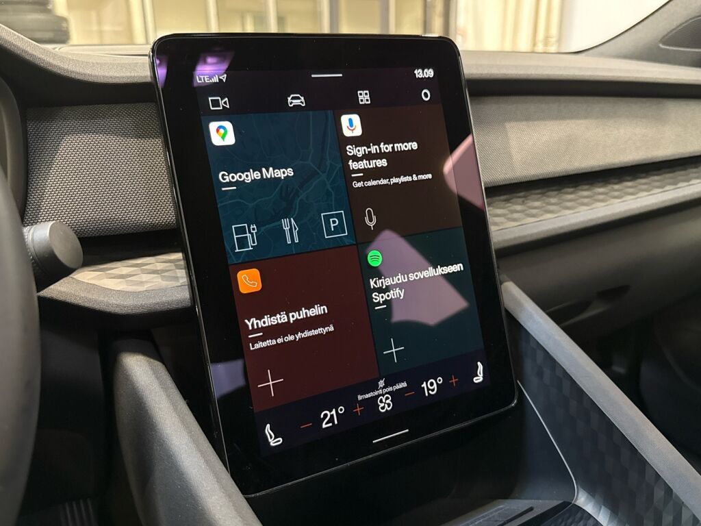 Polestar 2 2021 Thunder