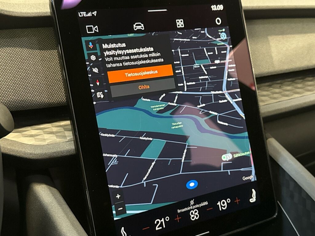 Polestar 2 2021 Thunder