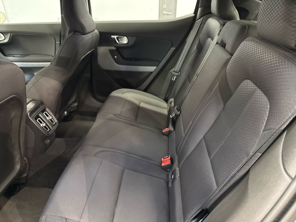 Polestar 2 2021 Thunder