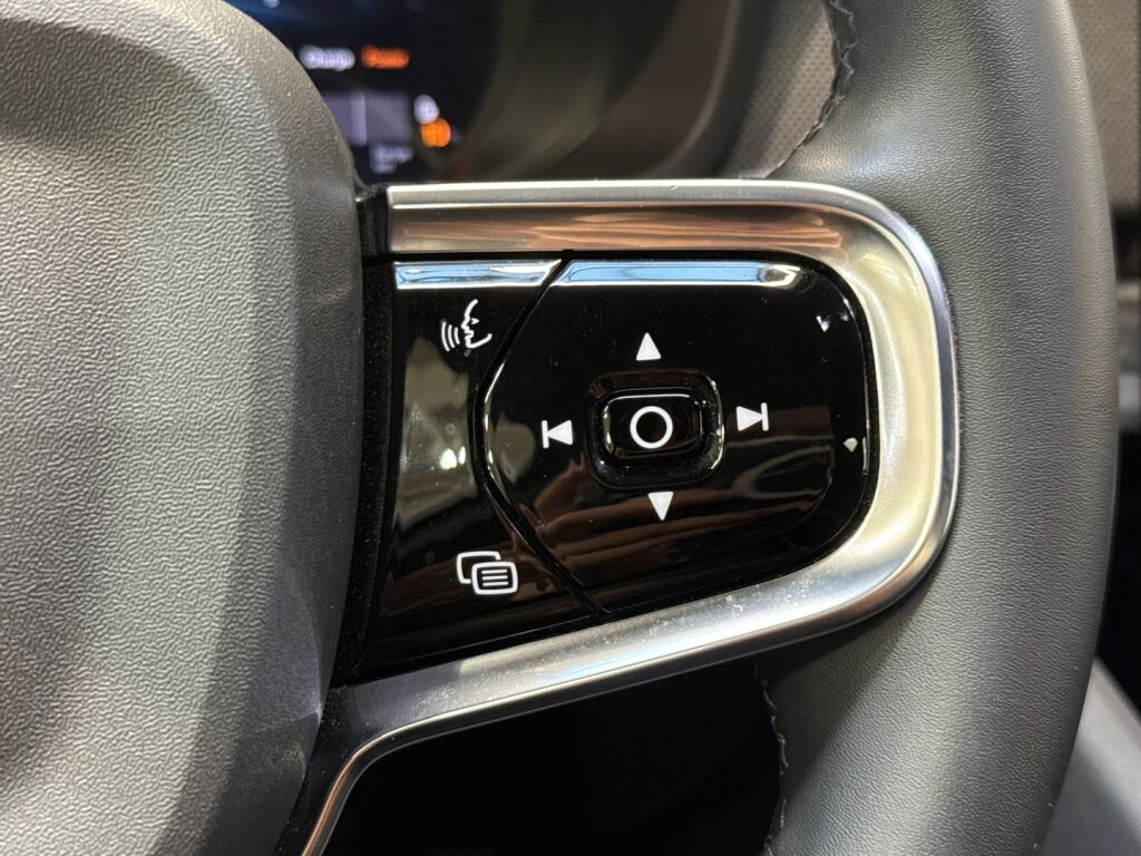 Polestar 2 2021 Thunder