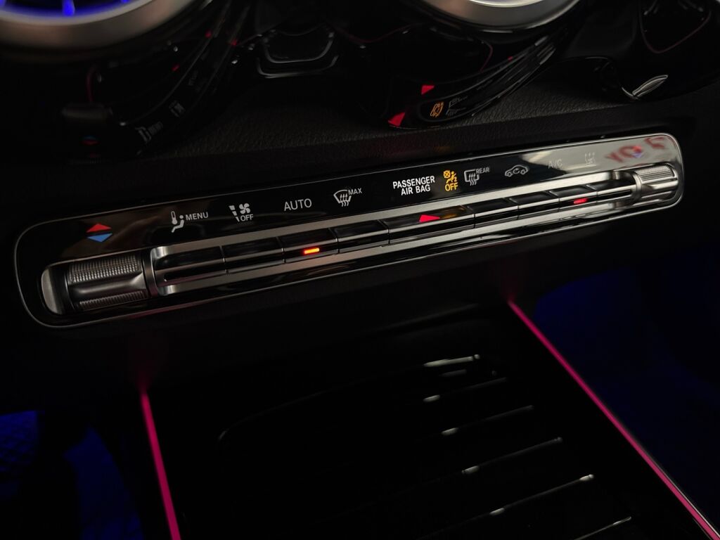 Mercedes-Benz EQB 2023 Sininen