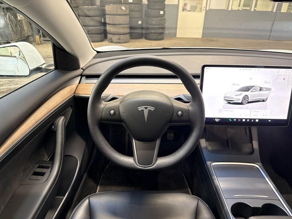 Tesla Model 3 2022 Valkoinen