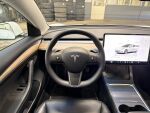 Tesla Model 3 2022 Valkoinen