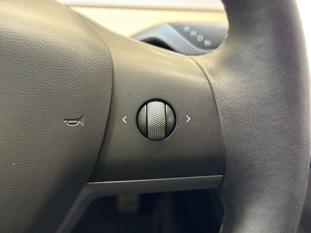 Tesla Model 3 2022 Valkoinen