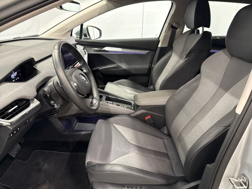 Skoda Enyaq 2024 Brilliant Silver Metallic