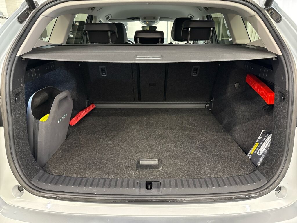 Skoda Enyaq 2024 Brilliant Silver Metallic
