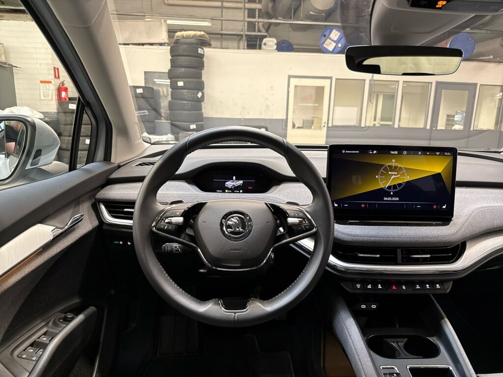 Skoda Enyaq 2024 Brilliant Silver Metallic