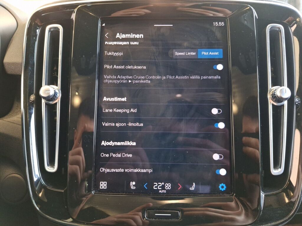 Volvo C40 2022 Vihreä