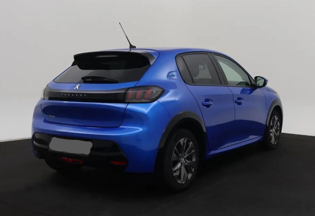 Peugeot e-208 2021 