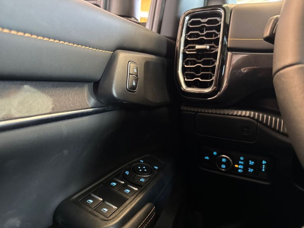 Ford Ranger 2026 Agate Black