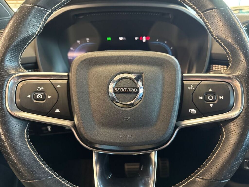 Volvo XC40 2021 Harmaa