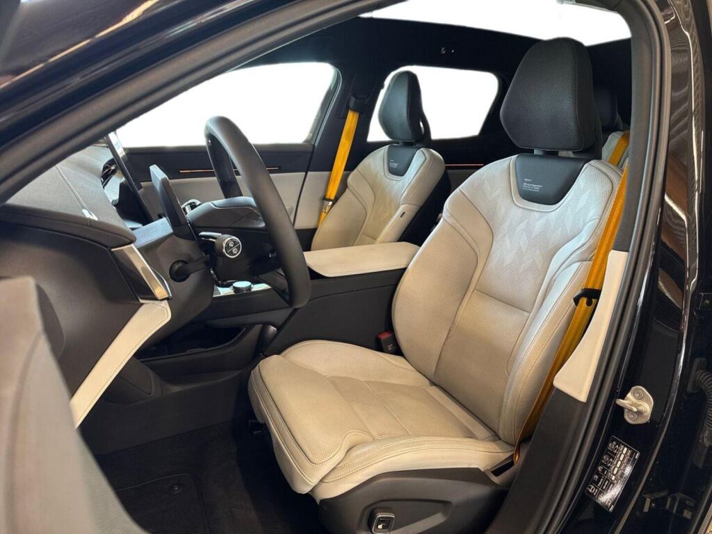 Polestar 3 2024 Musta