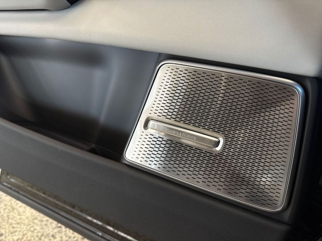 Polestar 3 2024 Musta