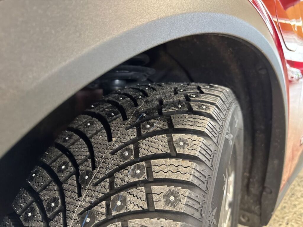 Ford Mustang 2023 Punainen