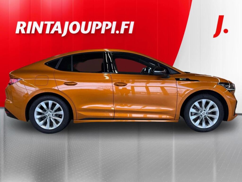 Skoda Enyaq 2023 Oranssi