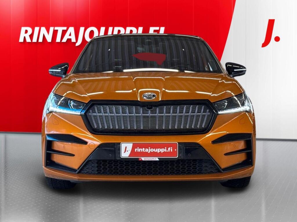 Skoda Enyaq 2023 Oranssi