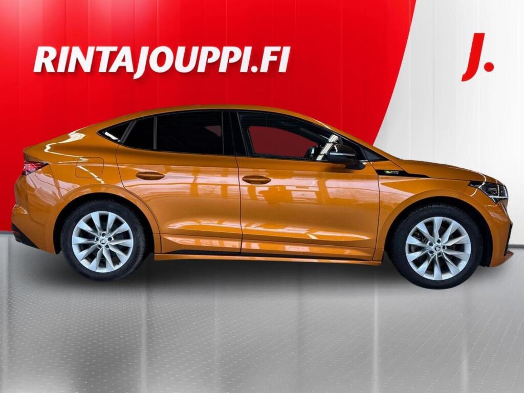 Skoda Enyaq 2023 Oranssi