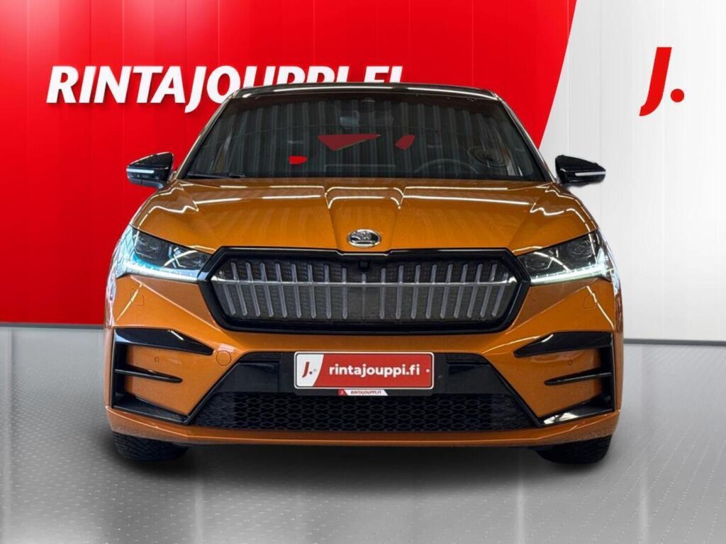 Skoda Enyaq 2023 Oranssi