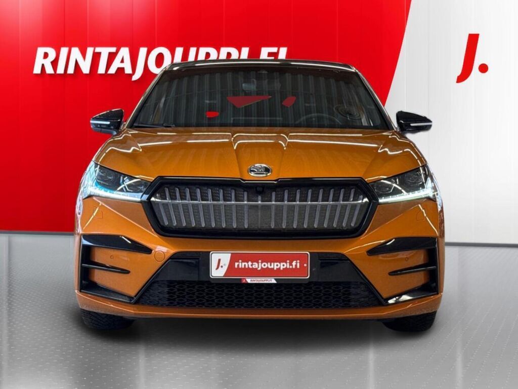 Skoda Enyaq 2023 Oranssi