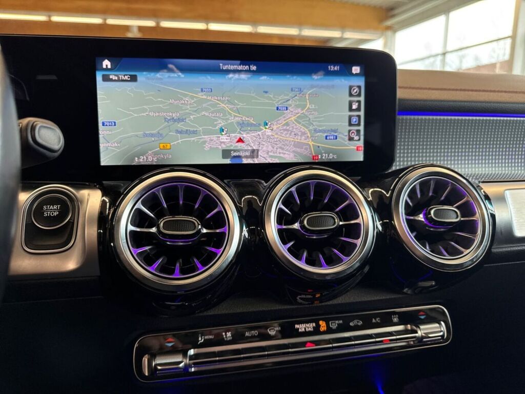 Mercedes-Benz EQB 2022 Valkoinen