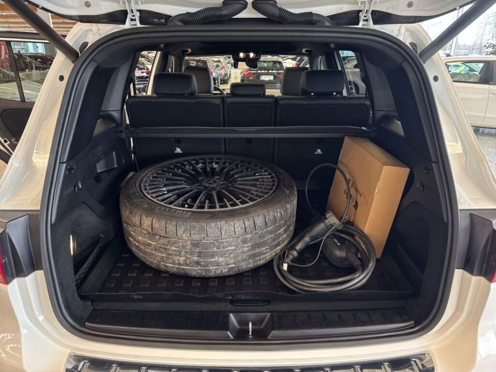 Mercedes-Benz EQB 2022 Valkoinen