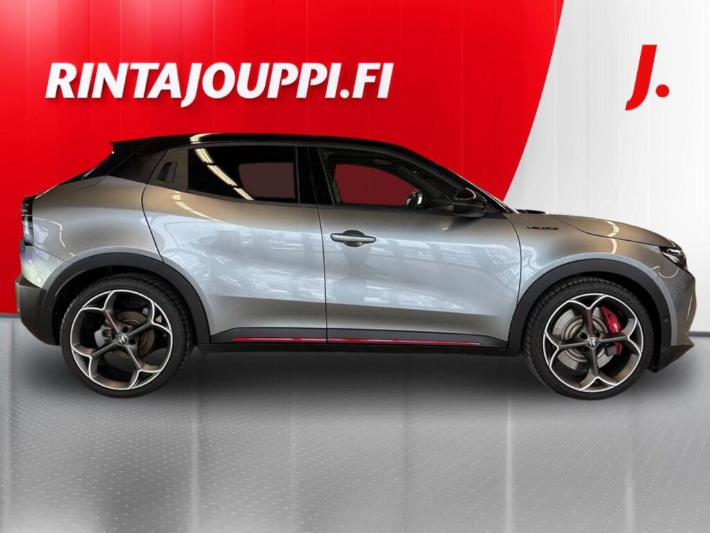 Alfa Romeo Junior 2025 Harmaa