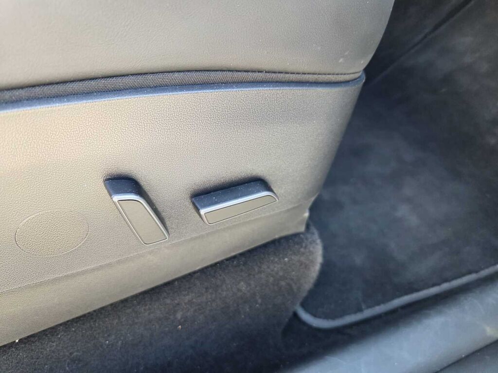 Tesla Model Y 2023 Valkoinen