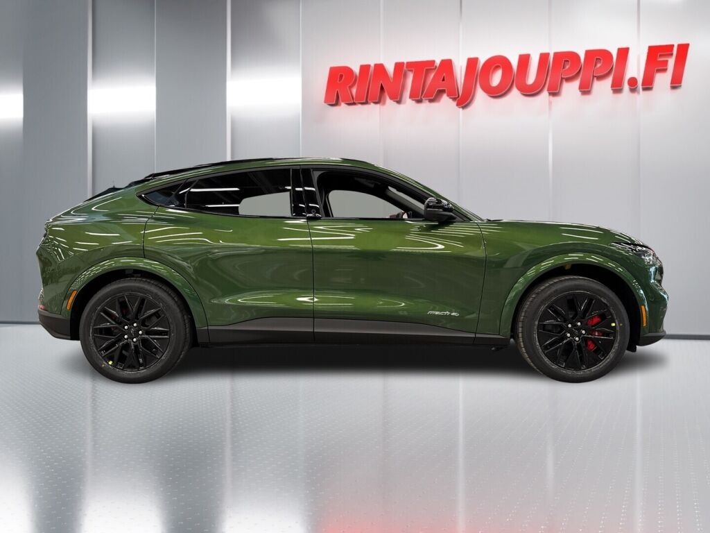 Ford Mustang Mach-E 2026 Vihreä