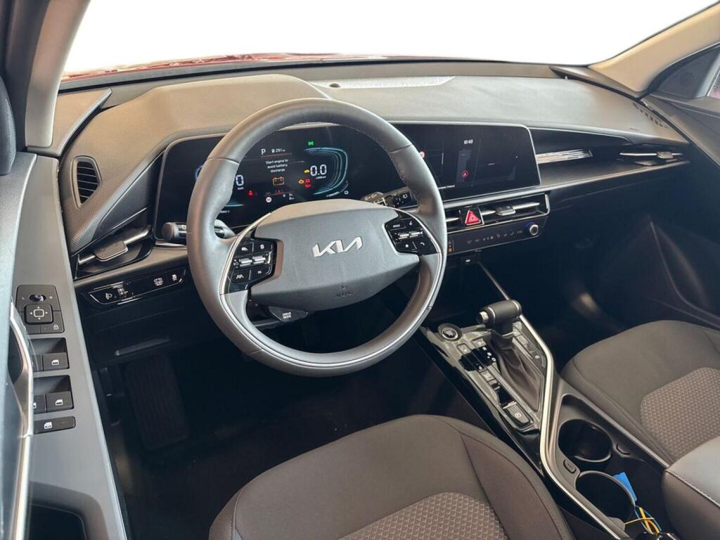 Kia Niro 2026 Punainen