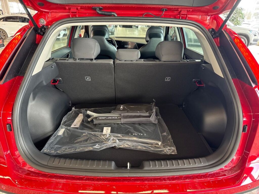 Kia Niro 2026 Punainen