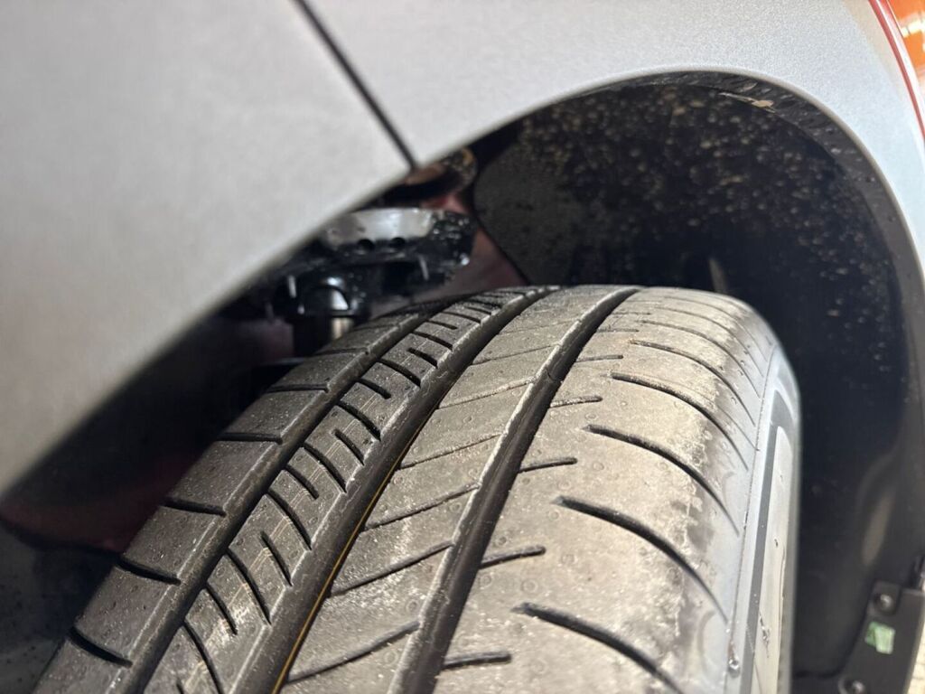 Kia Niro 2026 Punainen