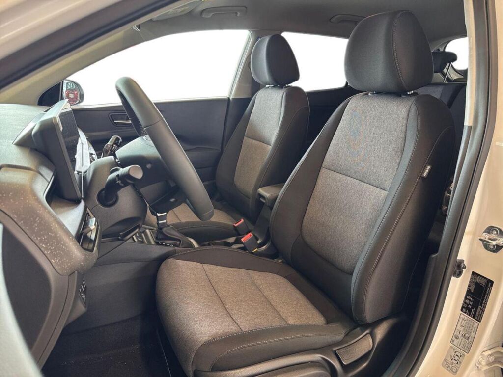 Kia Stonic 2026 Valkoinen