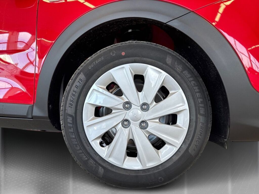 Kia Stonic 2026 Punainen