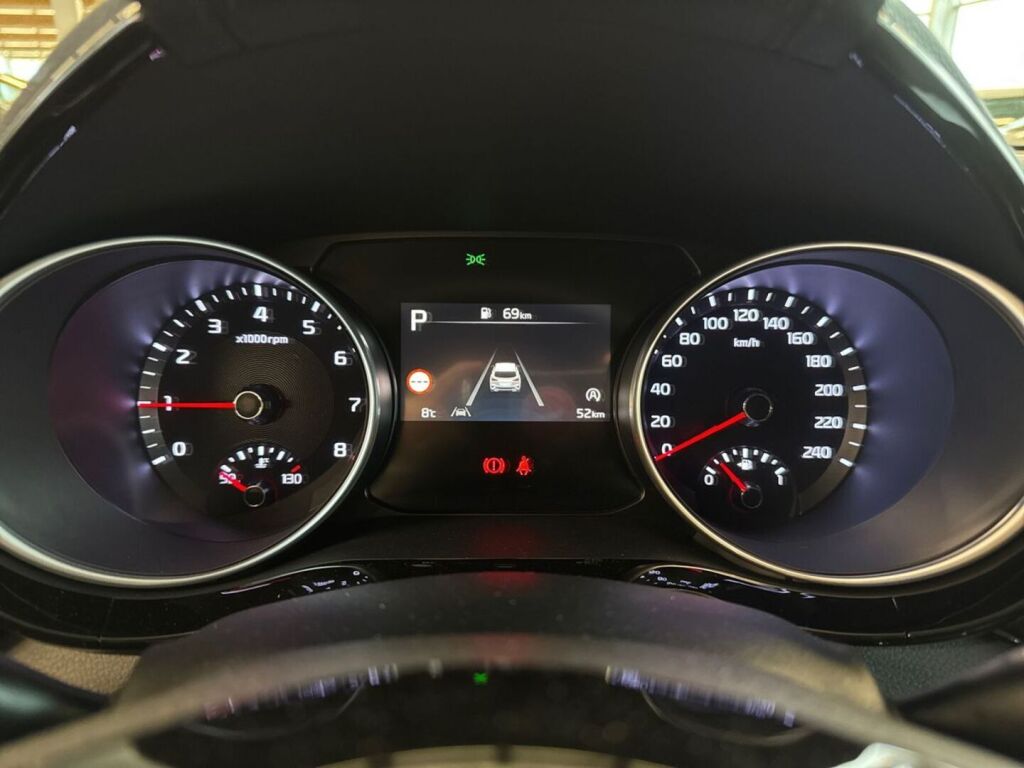 Kia XCeed 2026 Musta