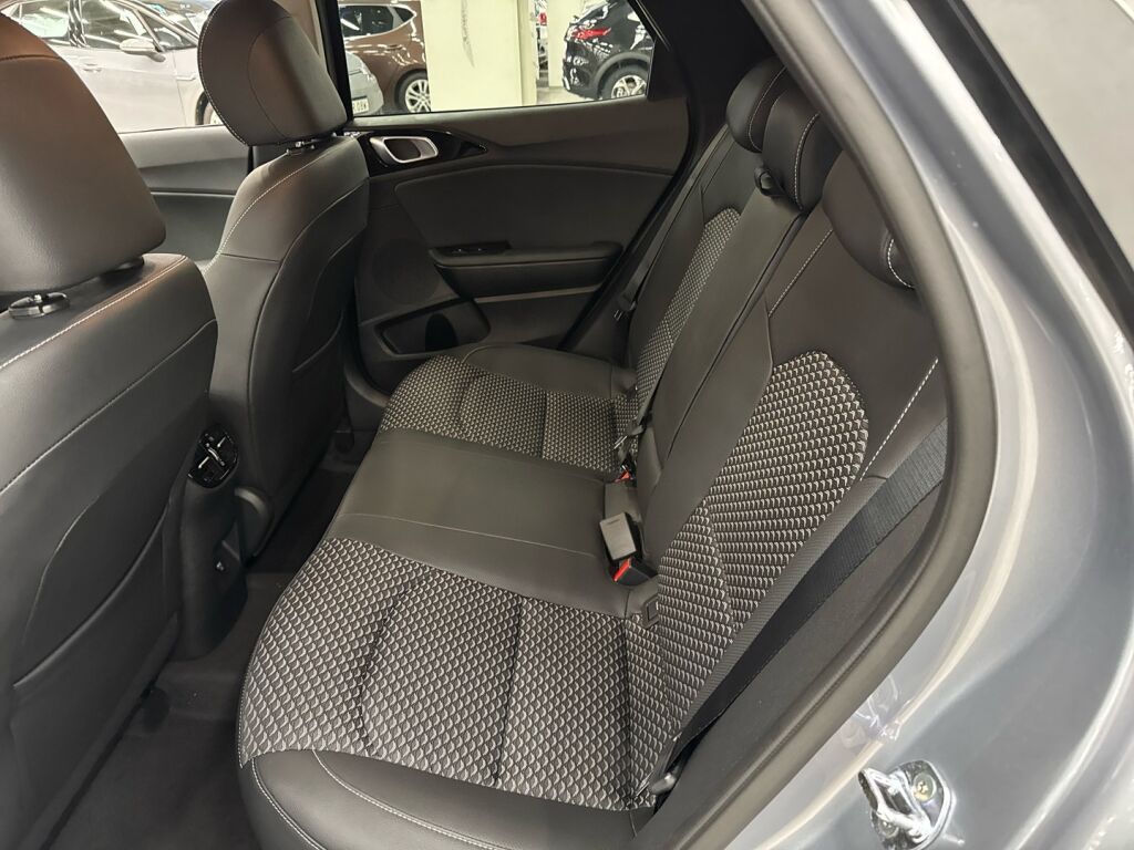 Kia XCeed 2026 Harmaa